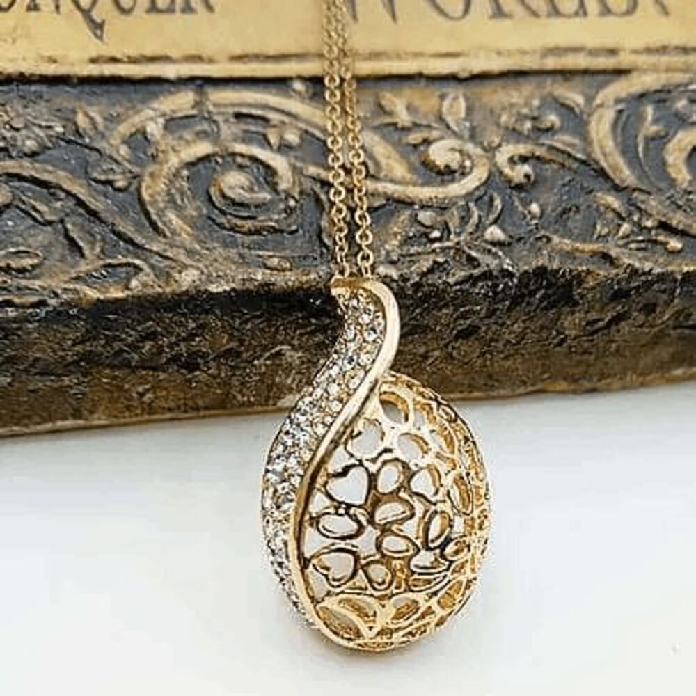 Teardrop Necklace - Ladies Oval Necklace
